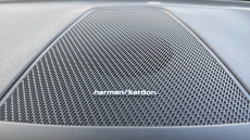 Volvo Xc60 2.0 B4P Plus Dark 5dr Geartronic Petrol Estate